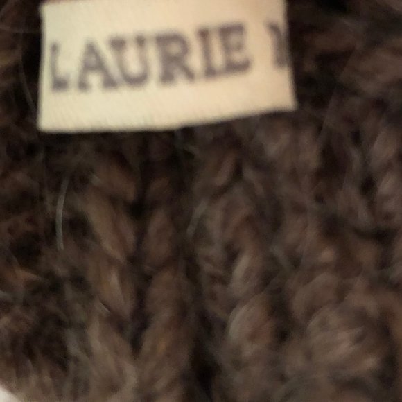 Brown Cable Beanie Cap - Picture 2 of 4